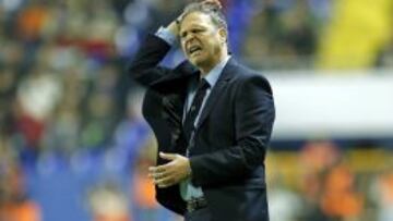 Joaquín Caparrós durante el partido correspondiente a la decimosexta jornada