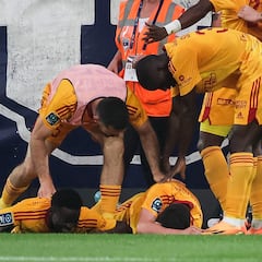 Caos en Francia: agresiones de ultras a jugadores, invasiones...