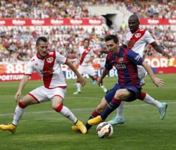 Messi con el balón.
