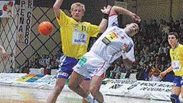 <b>SIN FORTUNA.</B> Pérez Canca no tuvo su día ante el Bidasoa.