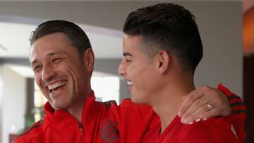 MIAMI, FL - JULY 28:  James Rodriguez (R) of FC Bayern Muenchen meets team coach Niko Kovac for the first time during the FC Bayern AUDI Summer Tour on July 27, 2018 at Mandarin Oriental hotel in Miami, Florida.  (Photo by Alexandra Beier/Bongarts/Getty I