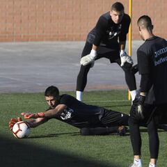 Lunin debuta en una lista con el Leganés: convocado ante el Betis