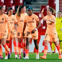 El Atlético despierta al Granada del sueño copero