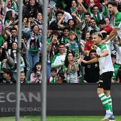 Arana y Sangalli ‘ahogan’ al Granada y persiguen su ilusión