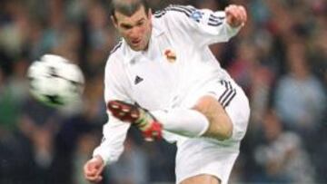 Una volea de Zidane firmó la Novena para el Madrid