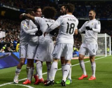 1-0. James Rodríguez celebró el primer tanto con sus compañeros.