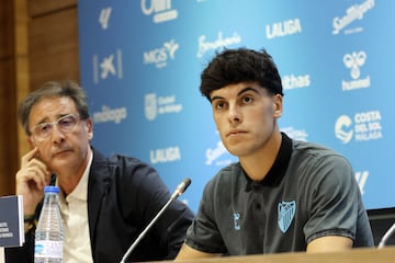 Presentación de Julen Lobete como nuevo jugador del Málaga CF.