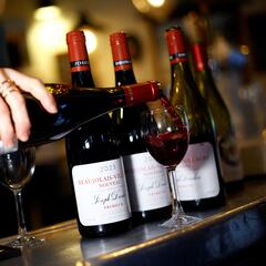 Why are so many restaurants closing in Washington DC?