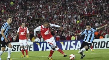 Wilder Medina fue una de las figuras de aquella Copa. Santa Fe perdió en la ida 2-0 y en la vuelta en El Campín lo derrotó con un gol de Medina. El triunfo de local no alcanzó para pasar a la final.