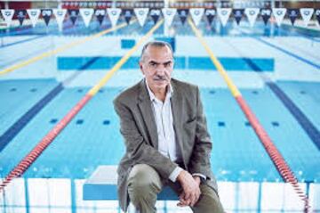 El único medallista de oro en Juegos Olímpicos para México en natación presidió el Comité Olímpico Mexicano entre 2000 y 2005. Siete años después fue electo como diputado del Congreso, representando a la Ciudad de México.