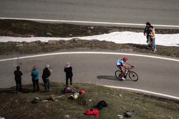 Decimotercera etapa entre Pinerolo y Ceresole Reale de 196 km. Ilnur Zakarin.