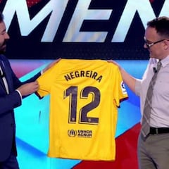 La promesa de Risto Mejide tras recibir la camiseta de Negreira
