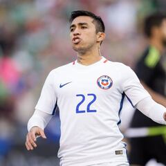 La U insiste y Edson Puch presiona para salir de LDU