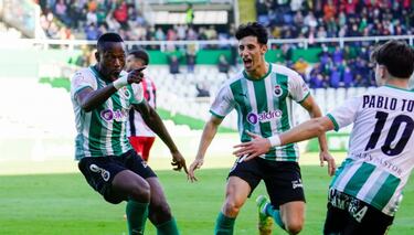 Cuatro detalles de una tarde triunfal en El Sardinero