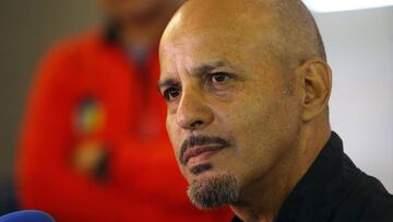 Marco Antonio Figueroa asume como nuevo DT en O'higgins
Marco Antonio "El Fantasma" asume la direccion tecnica de O'higgins de Rancagua, tras la salida del uruguayo Larriera.
26/09/2018
Jorge Loyola/Photosport