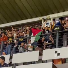 Afición de Pumas luce bandera de Palestina tras vencer a Cruz Azul en el Azteca
