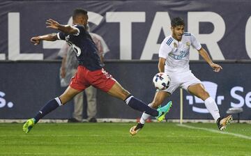 Johan Kappelhof y Marco Asensio.