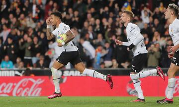 03/04/23 PARTIDO PRIMERA DIVISION JORNADA 27
VALENCIA CF - RAYO VALLECANO
PRIMER GOL JUSTIN KLUIVERT PENALTI EMPATE 1-1 ALEGRIA