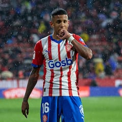 El Girona abre la puerta a los refuerzos por la vía del City