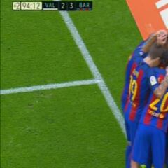 Neymar fue alcanzado con una botella en la celebración del gol