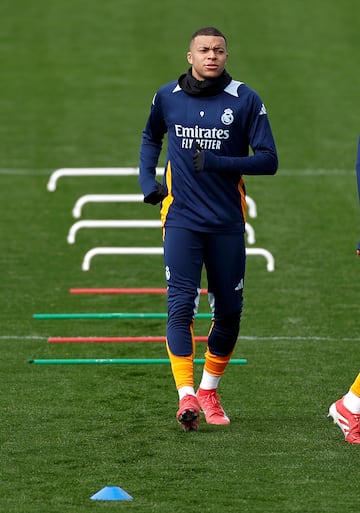 03/14/25 Real Madrid Training Kylian Mbappe 