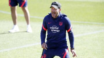 Simeone en la sesi&oacute;n del Atl&eacute;tico previa a la Real Sociedad. 