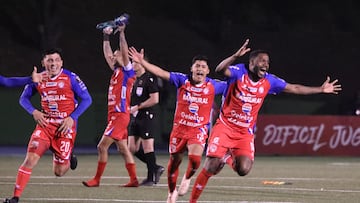 Giovani Calderón, gerente del departamento de comunicación de Xelajú, considera que la final de Copa Centroamericana es una gran importunidad para el fútbol guatemalteco.