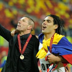 Simeone elogia a Falcao en su décimo aniversario con Atlético