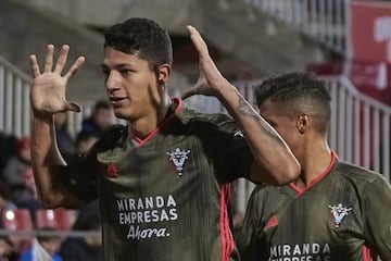 El buen rendimiento de Marcos André en el Mirandés le podría dar un hueco en el Valladolid.