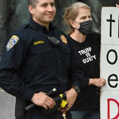 Coronavirus en USA: Dejan bolsas falsas de cadáveres frente a propiedades de Trump