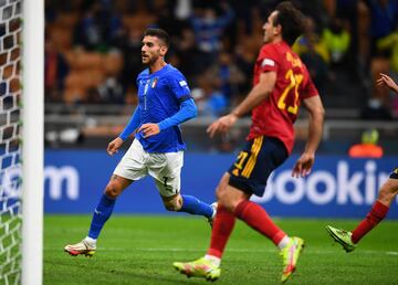 1-2. Lorenzo Pellegrini marca el primer gol.