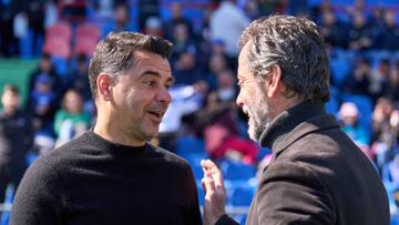 GETAFE, SPAIN - MARCH 04: Head coach Michel Sanchez of Girona FC interact with Head coach Quique Sanchez Flores of Getafe CF prior to the LaLiga Santander match between Getafe CF and Girona FC at Coliseum Alfonso Perez on March 04, 2023 in Getafe, Spain. (Photo by Angel Martinez/Getty Images)