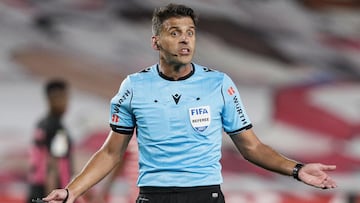 Gil Manzano arbitrará el partido entre Perú y Ecuador