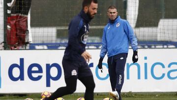 Gaizka Garitano, durante un entrenamiento del Deportivo de La Coruña.