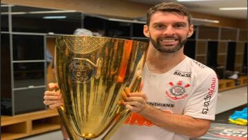 Mauro Boselli celebrando el Campeonato Paulista