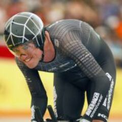 Thomas Dekker se queda a 270 metros del récord de la hora