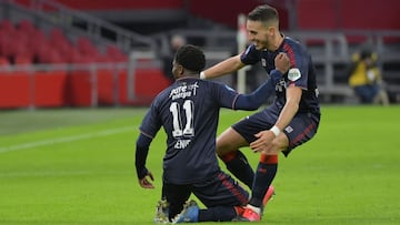 Julio Pleguezuelo, jugador espa&ntilde;ol del Twente, celebra un gol de su equipo al Ajax.