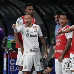 El polémico discurso de Neymar después de salir lesionado