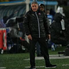 Zambrano: "El Atanasio lleno de gente roja es otro cantar"