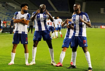 Matheus Uribe y Luis Díaz consiguieron con el Porto el título de la Primeira Liga al vencer 2-0 al Sporting de Lisboa. Los dirigidos por Sergio Conceicao pudieron celebrar faltando dos jornadas por disputarse. 