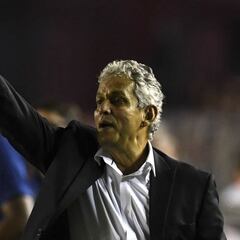 Reinaldo Rueda, más cerca de dirigir a la selección chilena