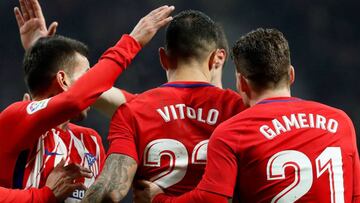 Celebración del Atlético en el gol de Vitolo ante el Lleida.