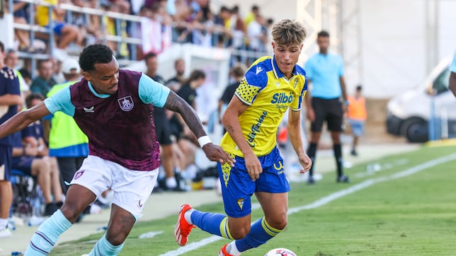 José Antonio de la Rosa podría mantenerse en el primer equipo