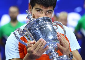 Carlos Alcaraz, con solo 19 años, es el nuevo campeón del US Open.