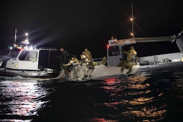 Marineros de EEUU recuperan un presunto globo chino de vigilancia