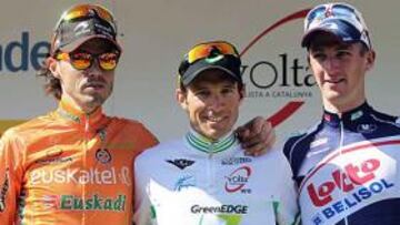 <b>EL PODIO FINAL. </b>Samuel (2º), Albasini (1º) y Van den Broeck (3º).