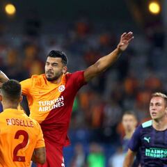 Sin Falcao, Galatasaray se va de Champions goleado por el PSV