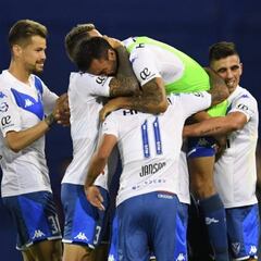 Vélez celebró, se emocionó y le ganó a Colón