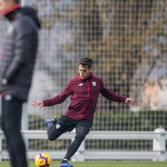 Ibai busca su sitio en la pizarra de Garitano