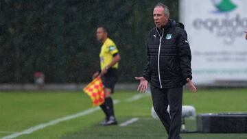 Pelusso inicia la Sudamericana ante un viejo conocido